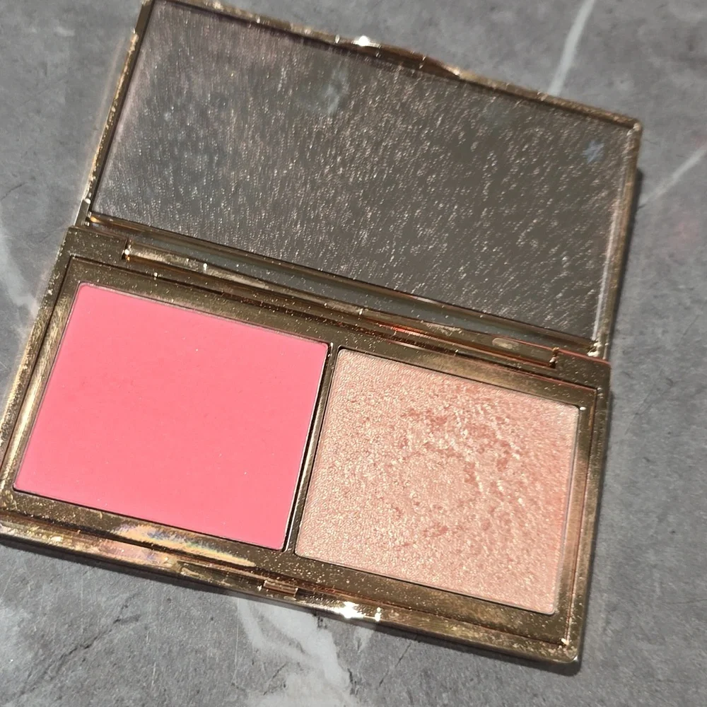CHARLOTTE TILBURY MINI HOLLYWOOD BLUSH & GLOW PALETTE - Picture 4 of 4